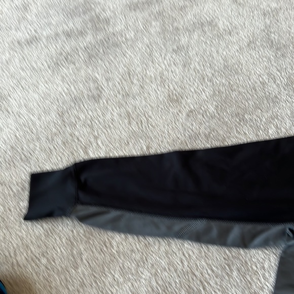 Nike black and grey Therma-fit hoodie. Size S - Picture 4 of 5